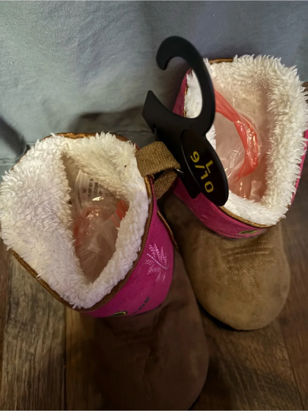 John Deere hot pink Sherpa lined boot slippers girl size 9/10-nwt